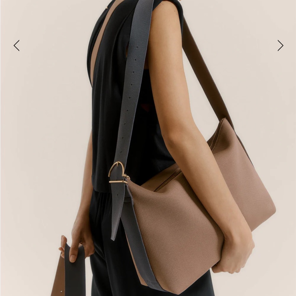 Brown Shoulder Bag with Black Strap - Stylish Everyday Tote
